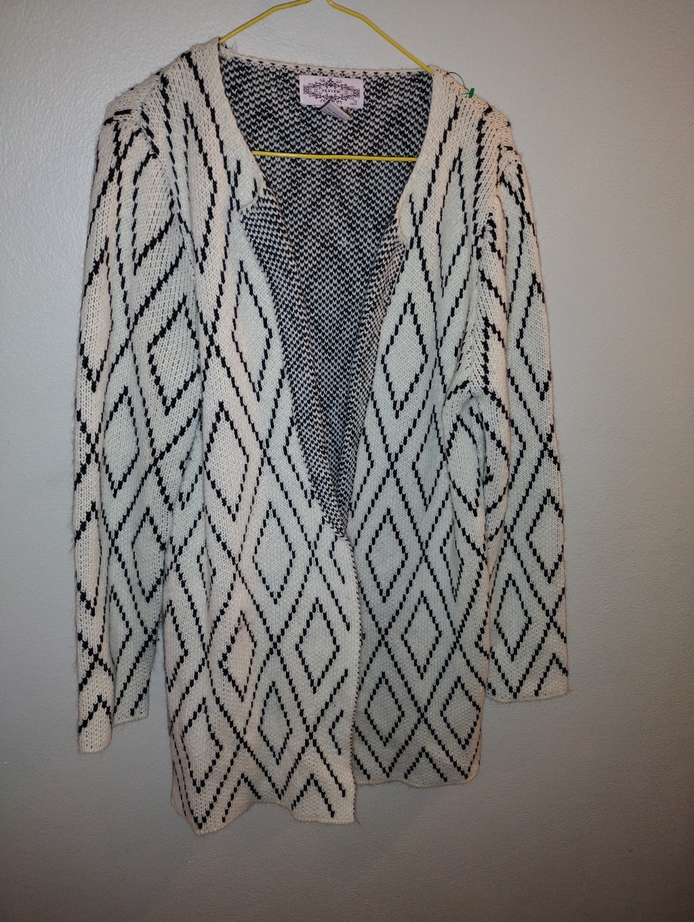 Oliver Women’s Open-Front Geometric Knit Cardigan Sweater - Black & White